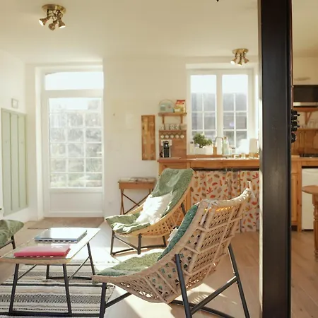 Les Jardins De Felicie Holiday home *